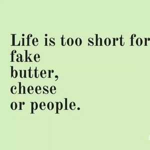 Meet your Posher, Leticia